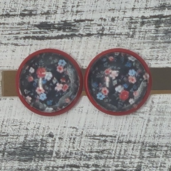 Earrings - Picture 7 of 16